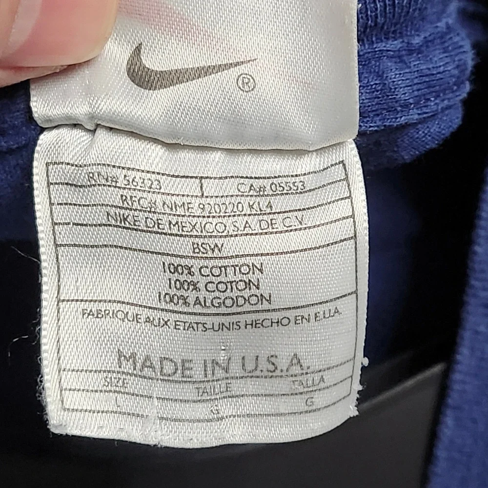 Nike vintage tshirt